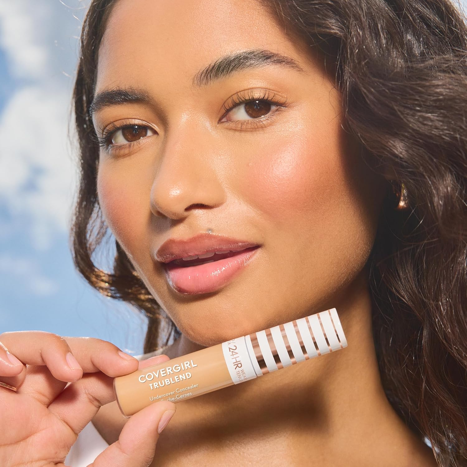 COVERGIRL TruBlend Undercover Concealer, Buildable, Full Coverage, 24-Hour Wear, Matte Finish - M500 Soft Tan (Packaging May Vary)